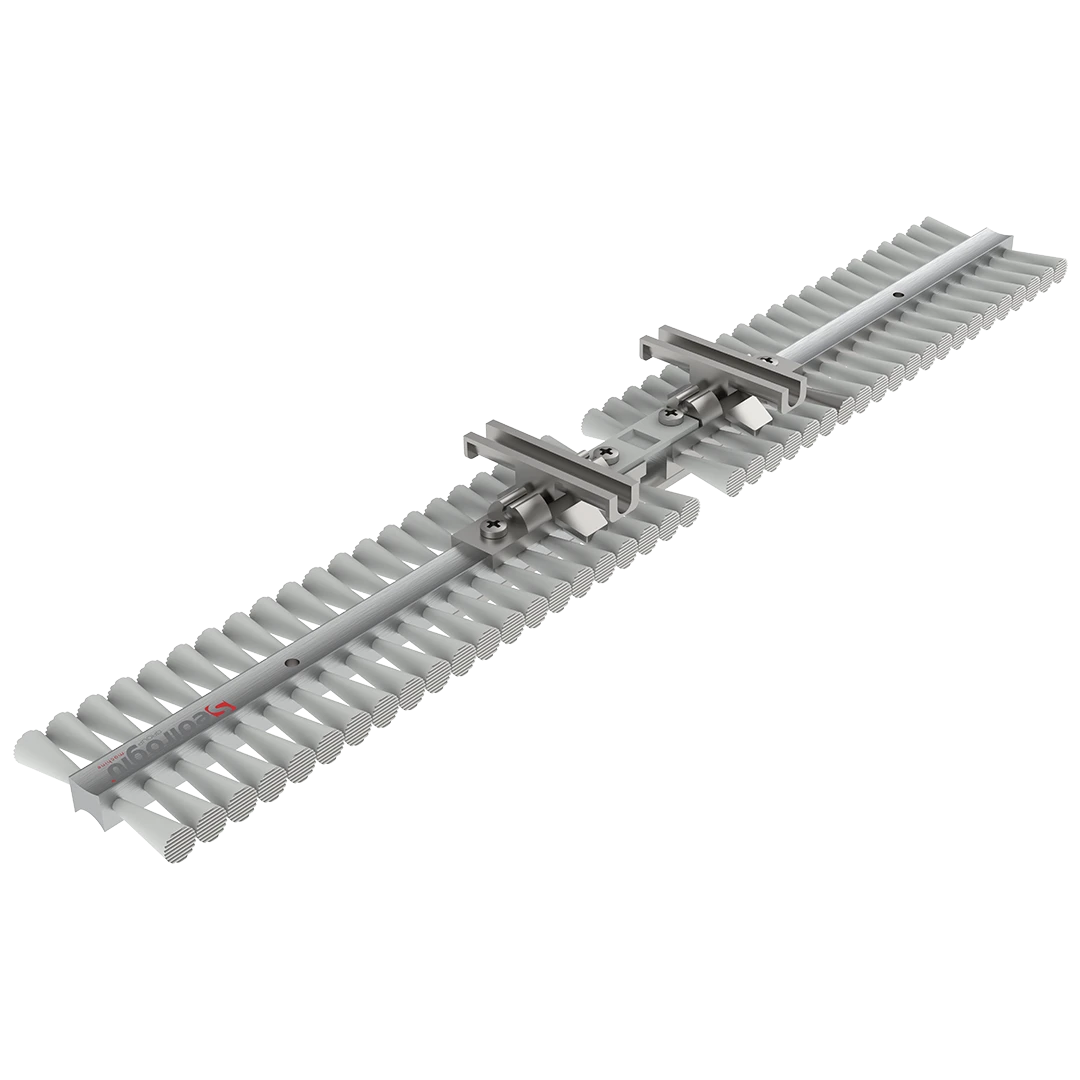 Back and forth movement of standard brush ensuring removal of particles from sieve surface